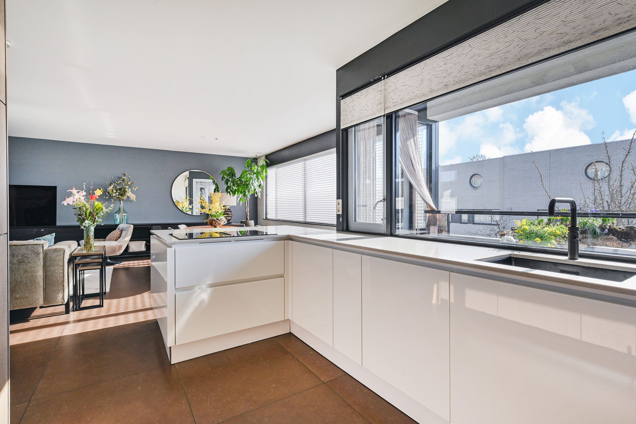 Foto 33 van Aburahout 1-F