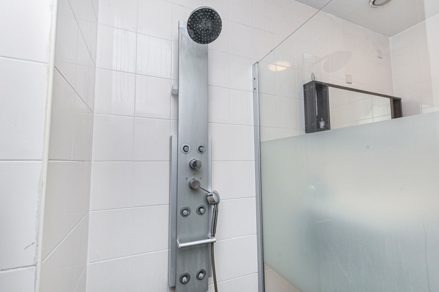 Foto 44 van Aburahout 1-F