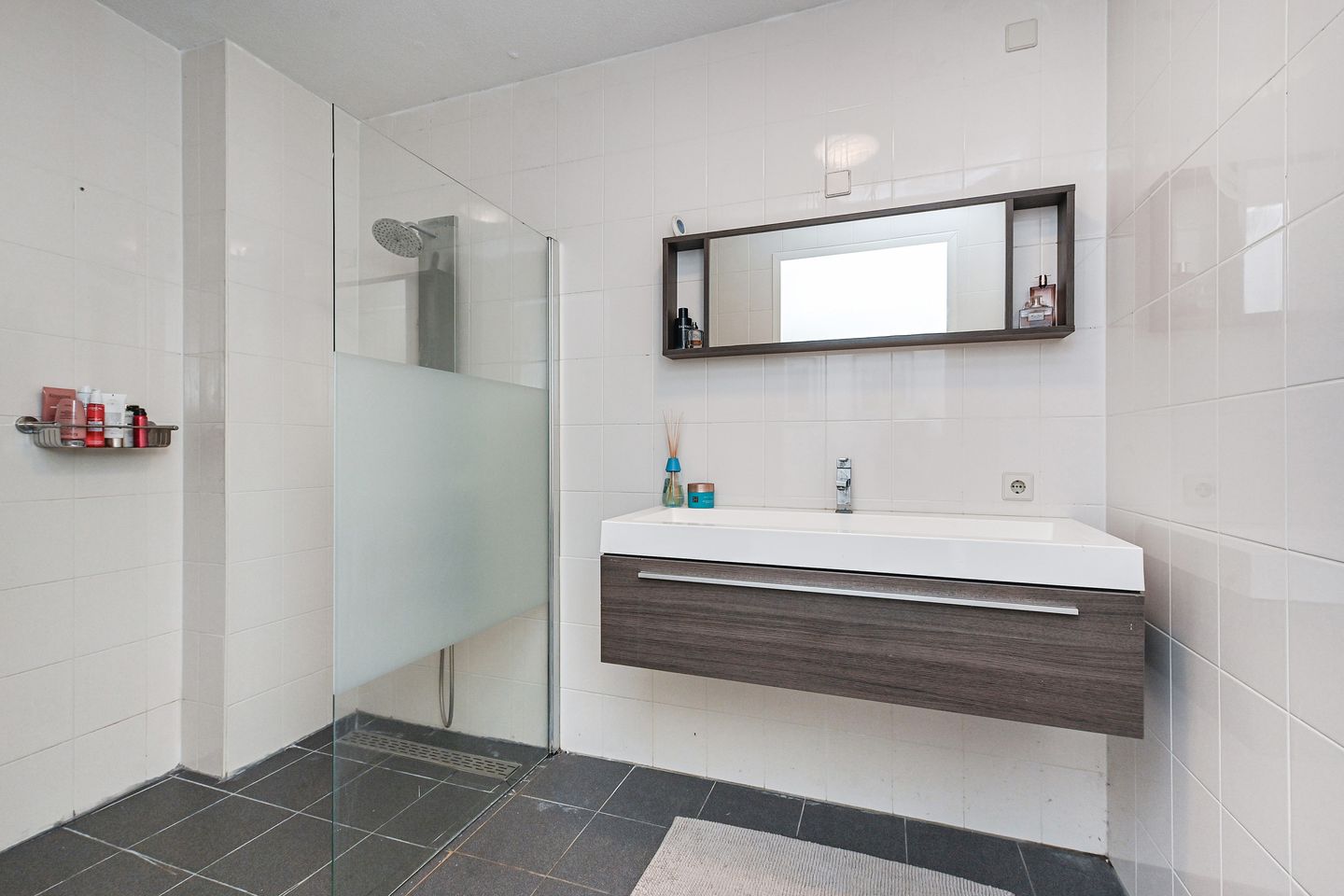 Foto 4 van Aburahout 1-F