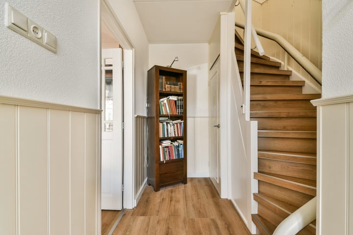 Photo 2 of Heelalstraat 135