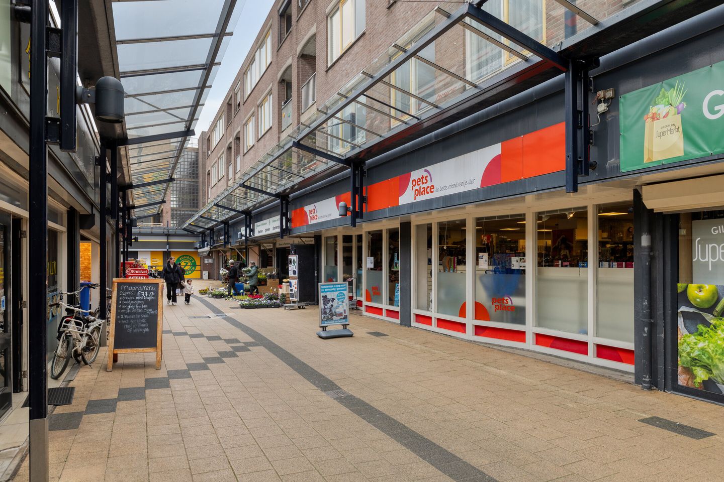 View photo 2 of Gildeplein 44-46