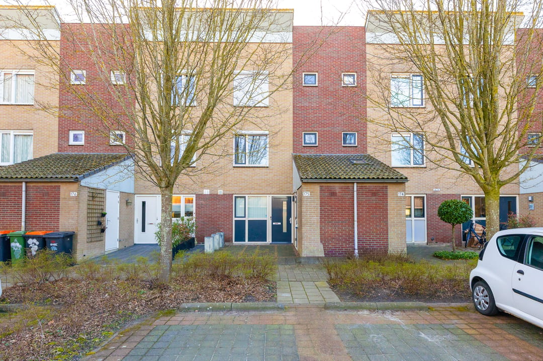 Photo 1 of John Raedeckerhof 175