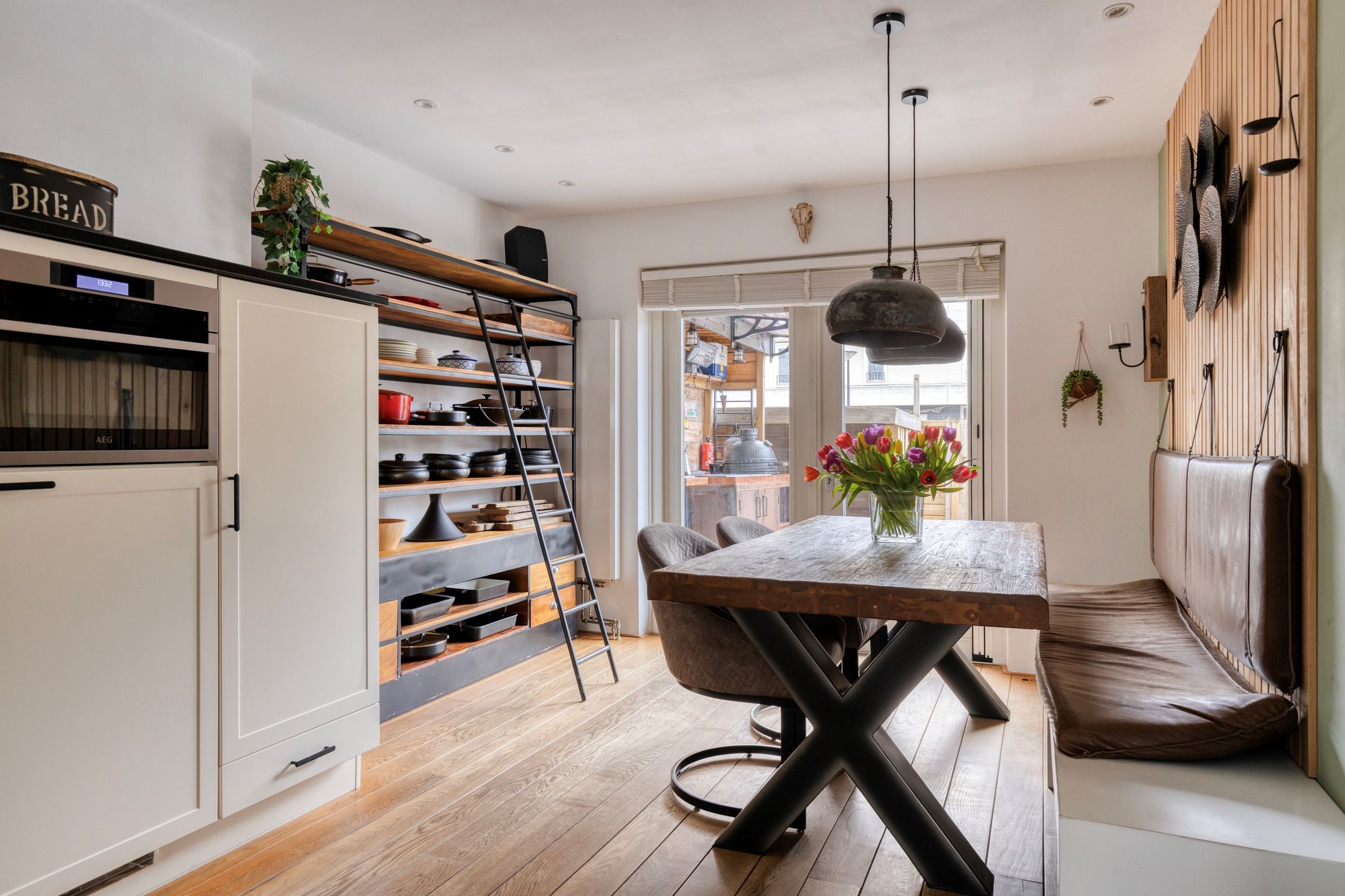 Foto 18 van Antillenweg 32