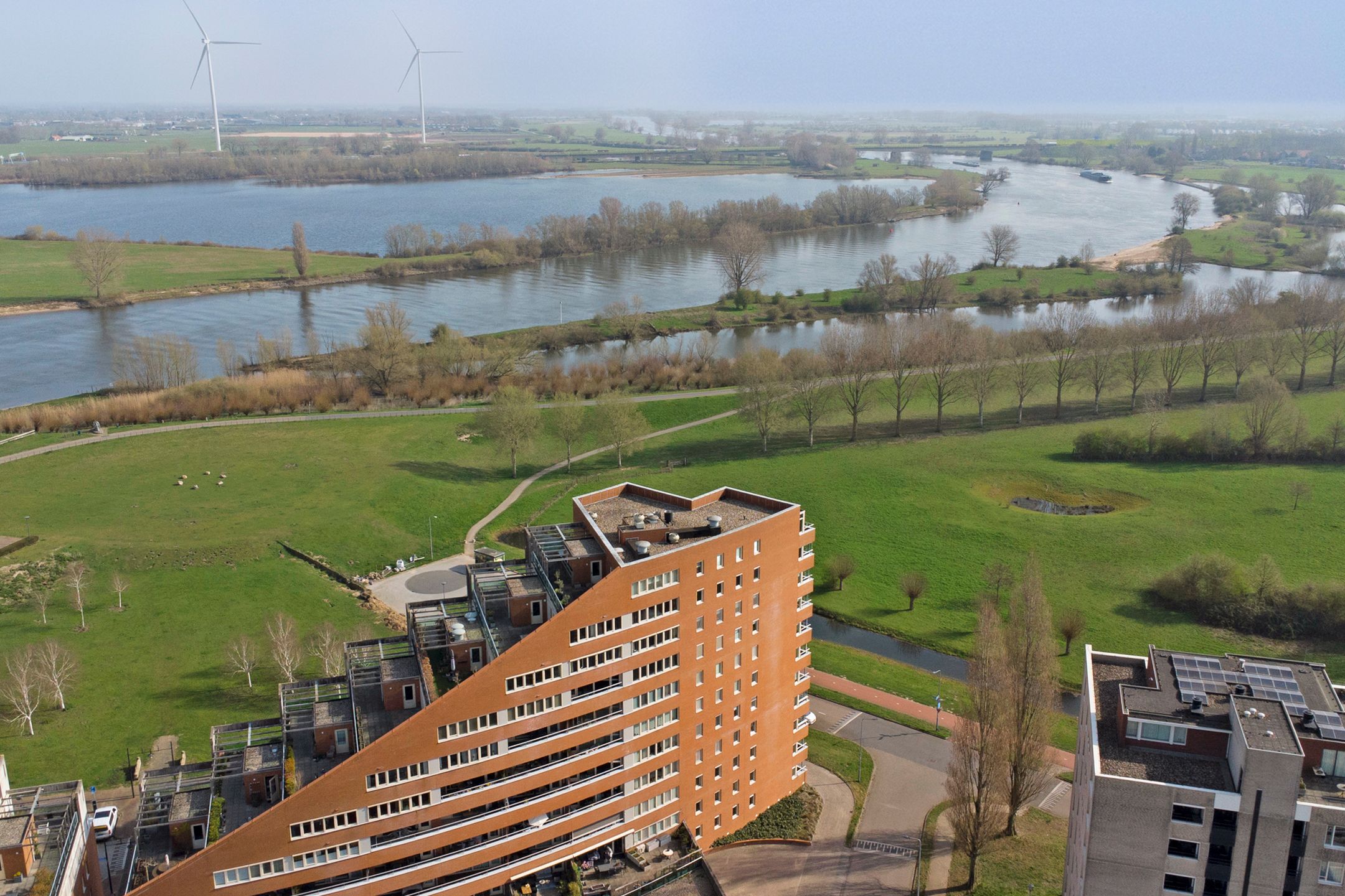 Photo 12 of Schout van Hanswijkplein 22