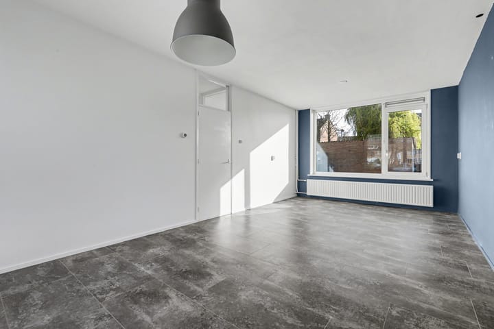 Photo 5 of Lelieplein 32