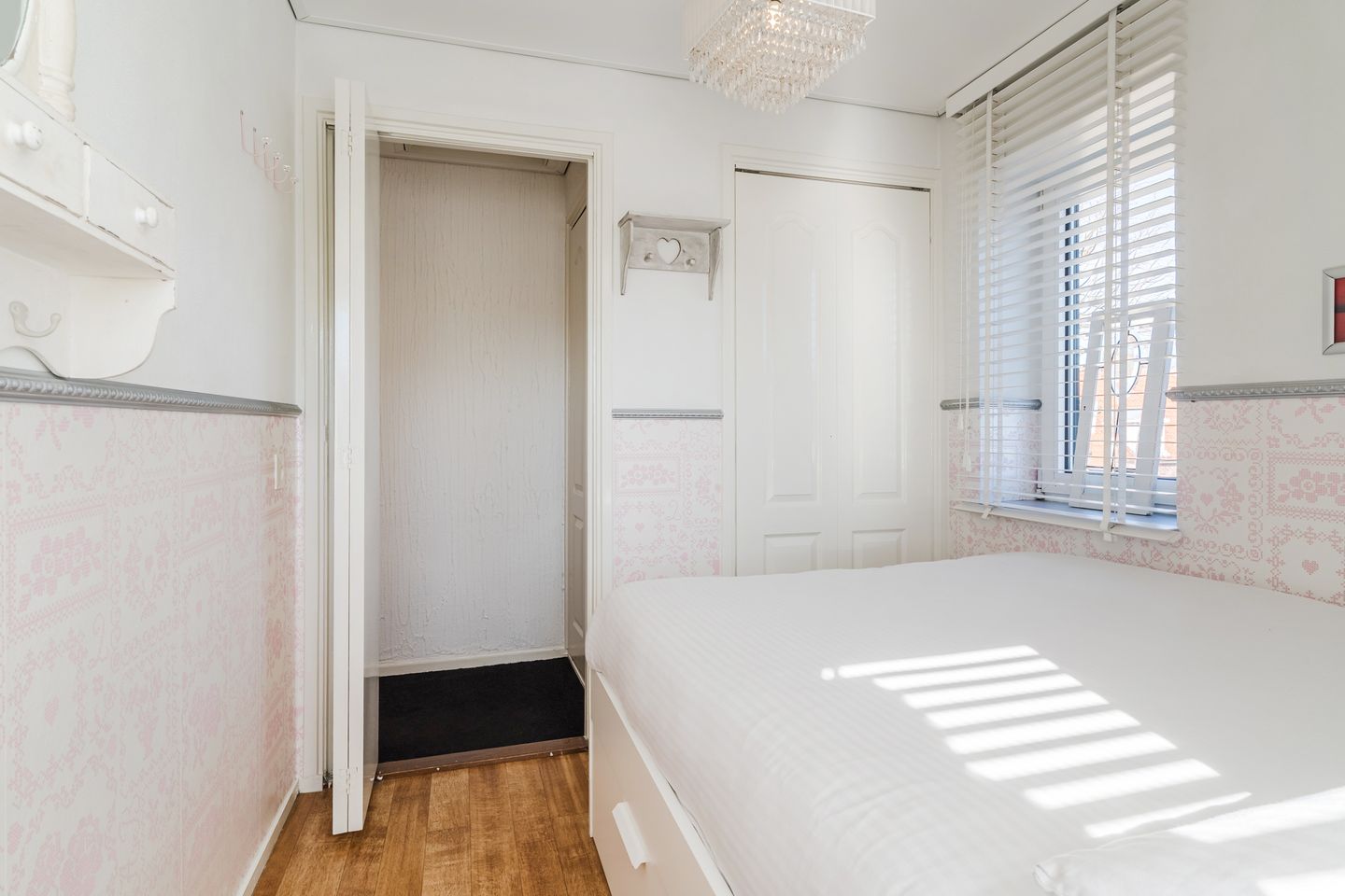 Foto 25 van Pastoor Gillisstraat 77