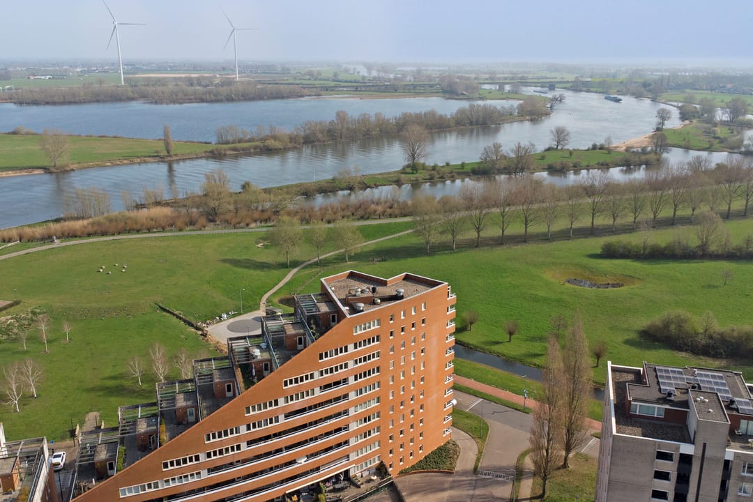Photo 2 of Schout van Hanswijkplein 22