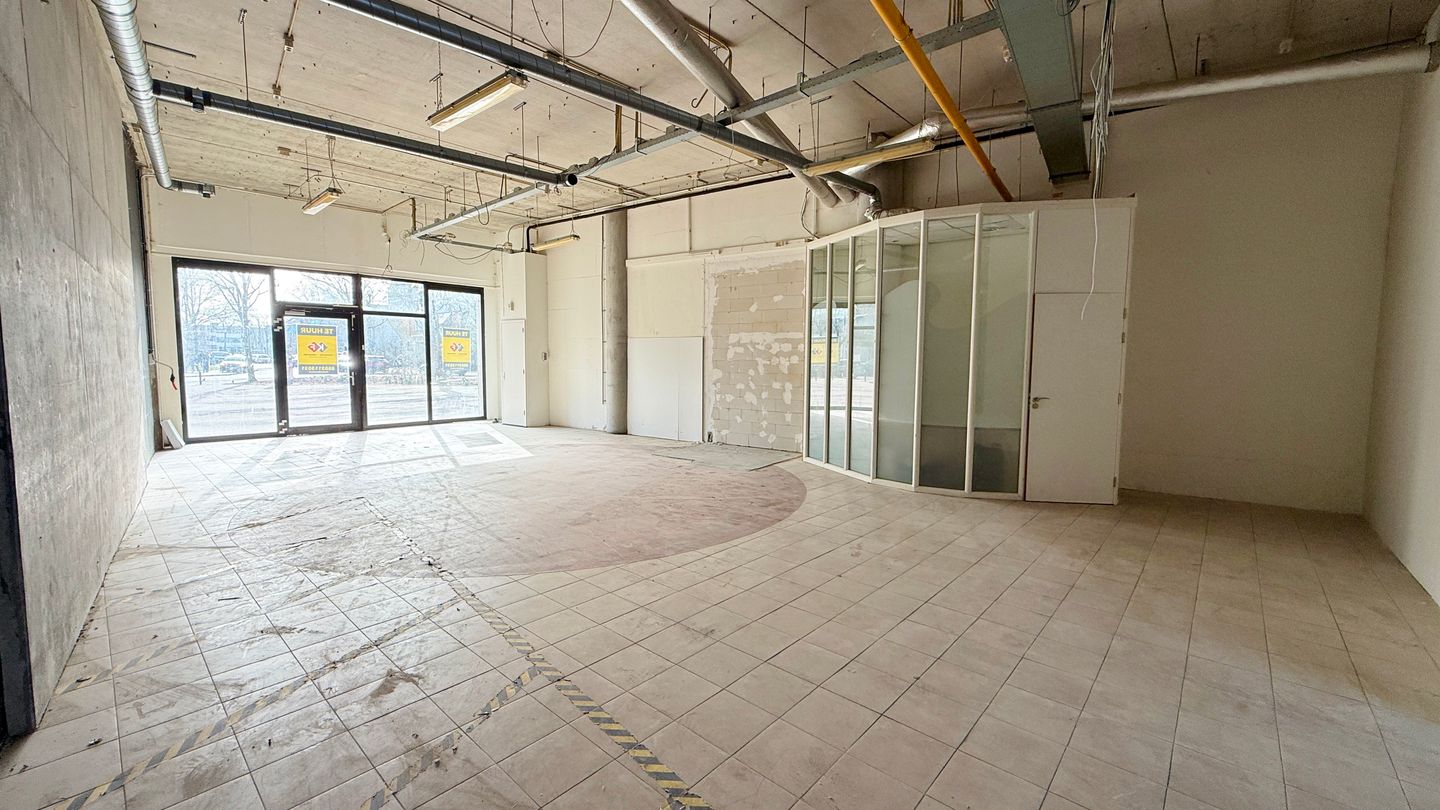 View photo 4 of Vechtstraat 135