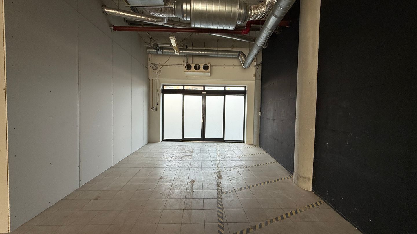 View photo 5 of Vechtstraat 135