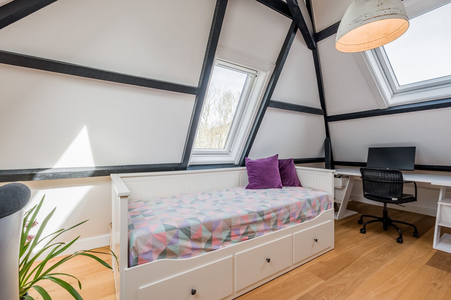 Photo 25 of Top Naefflaan 34