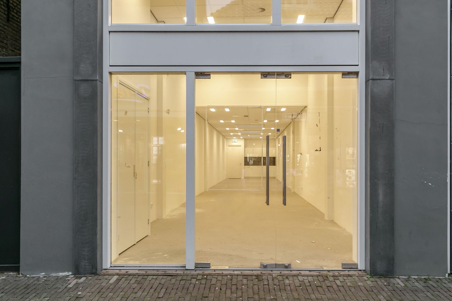 Bekijk foto 4 van Dracht 65