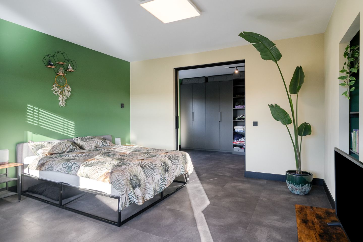 Foto 5 van Professor Regoutstraat 9