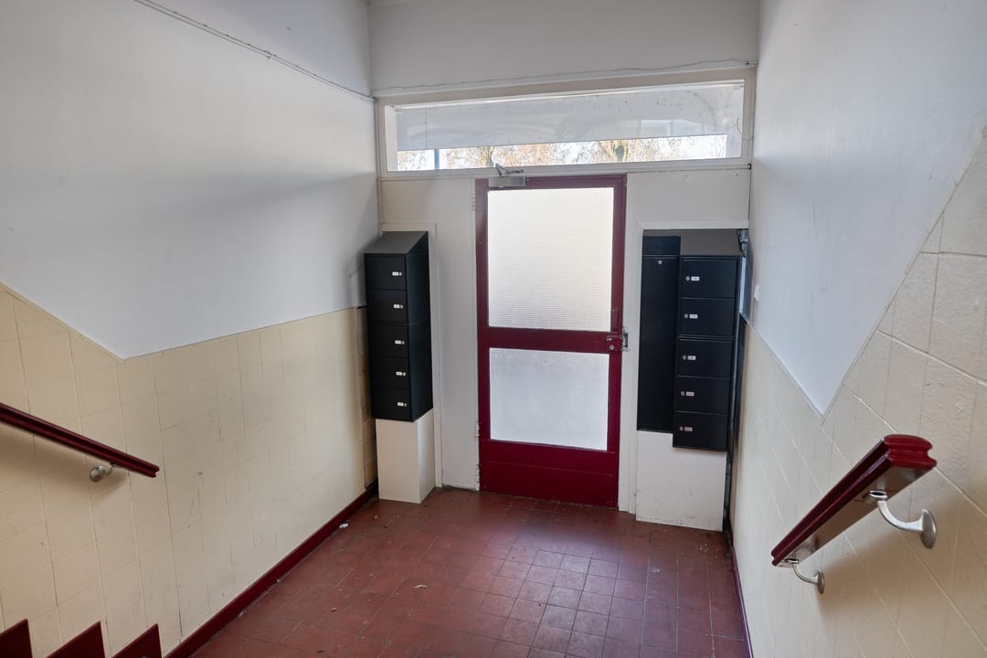 Foto 8 van Professor Regoutstraat 9