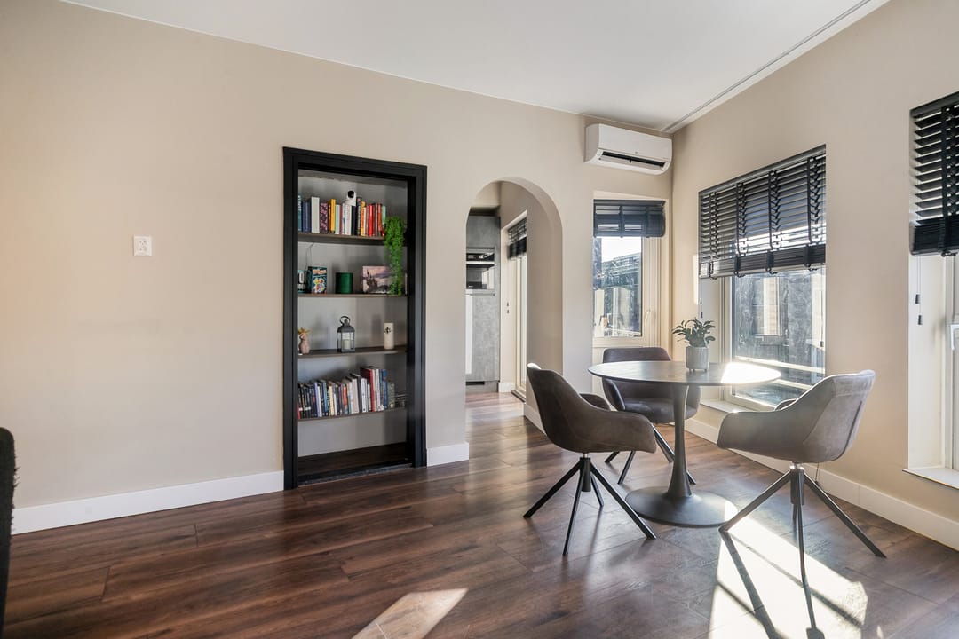 Foto 16 van Professor Regoutstraat 9