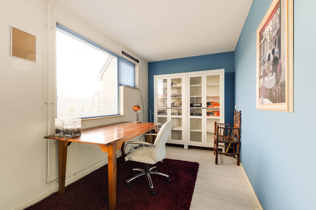Modern corner home with wellness bathroom and sunny southeast backyard in Leidschendam — 13