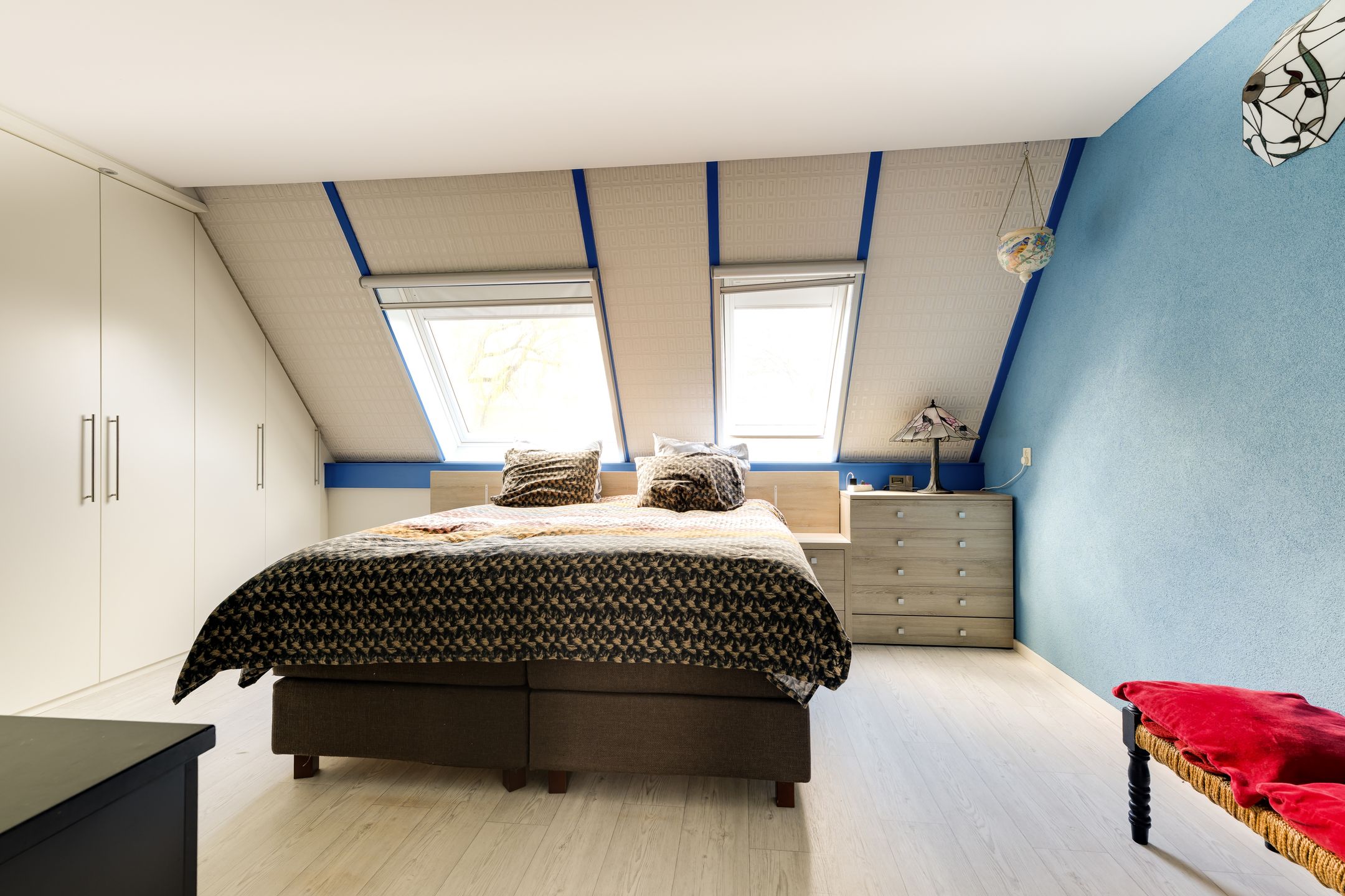 Modern corner home with wellness bathroom and sunny southeast backyard in Leidschendam — 15