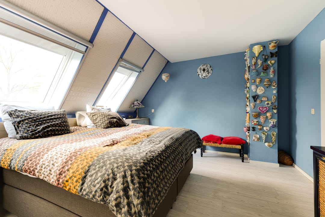 Modern corner home with wellness bathroom and sunny southeast backyard in Leidschendam — 16