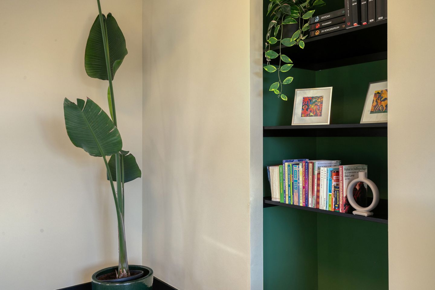 Foto 35 van Professor Regoutstraat 9