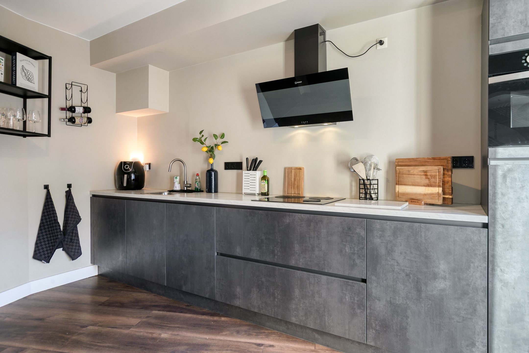 Foto 21 van Professor Regoutstraat 9