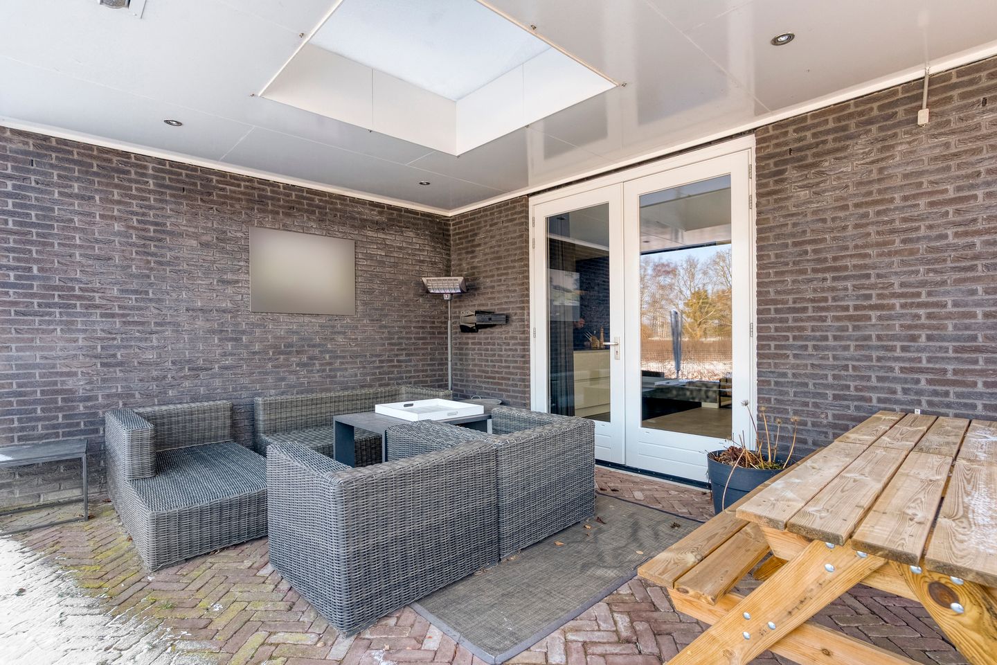 Sustainable Detached Villa with Panoramic Views Near Holtingerveld Nature Reserve — 46
