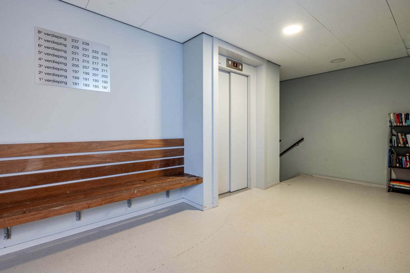 Spacious Apartment with Southern Balcony in Hanzepark — 13
