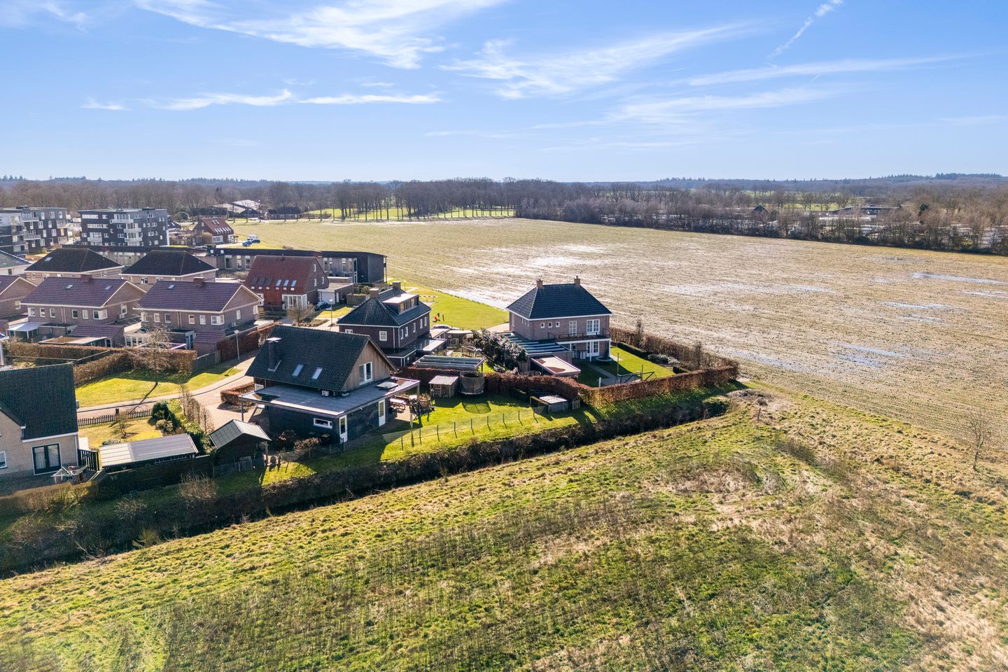 Sustainable Detached Villa with Panoramic Views Near Holtingerveld Nature Reserve — 55