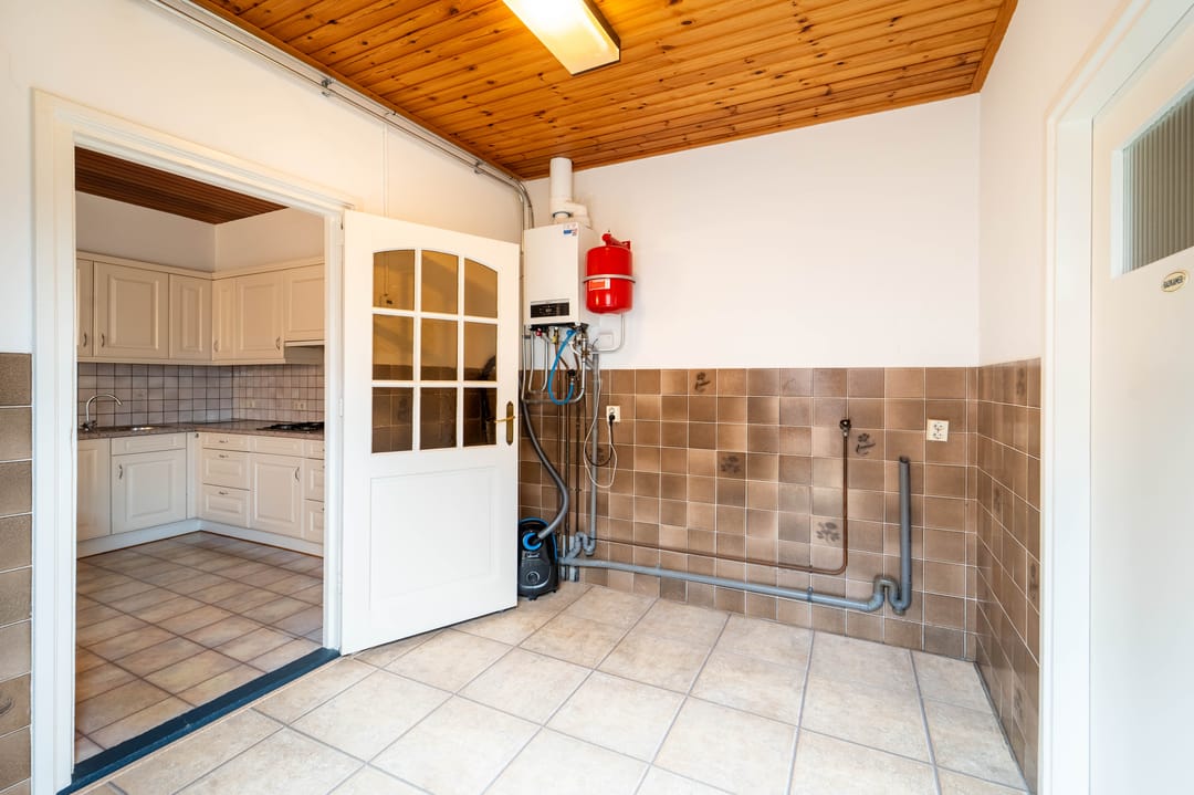 Photo 11 of Oostwijkstraat 46