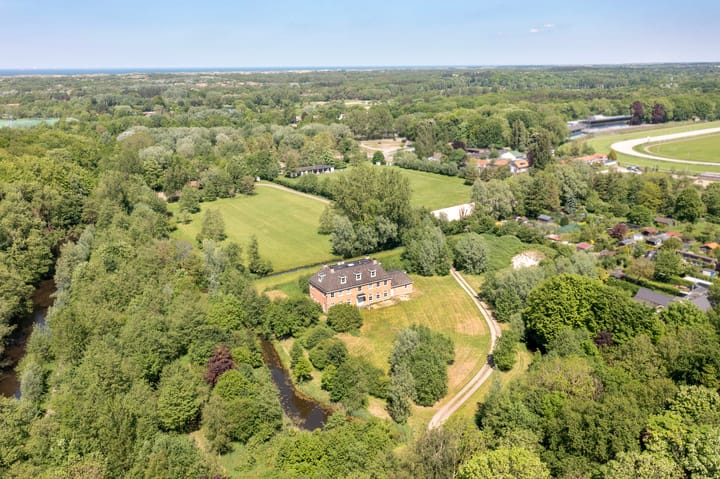 Vrijstaande woning te koop: Van Brienenlaan 26, Wassenaar