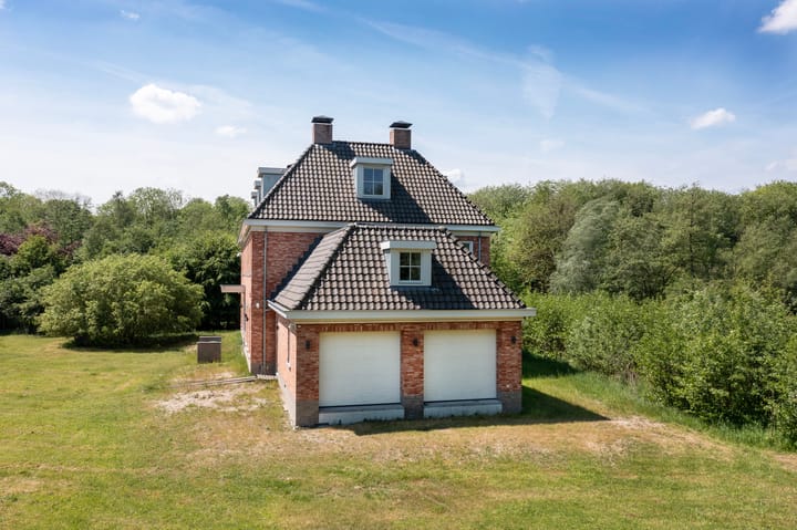 Vrijstaande woning te koop: Van Brienenlaan 26, Wassenaar