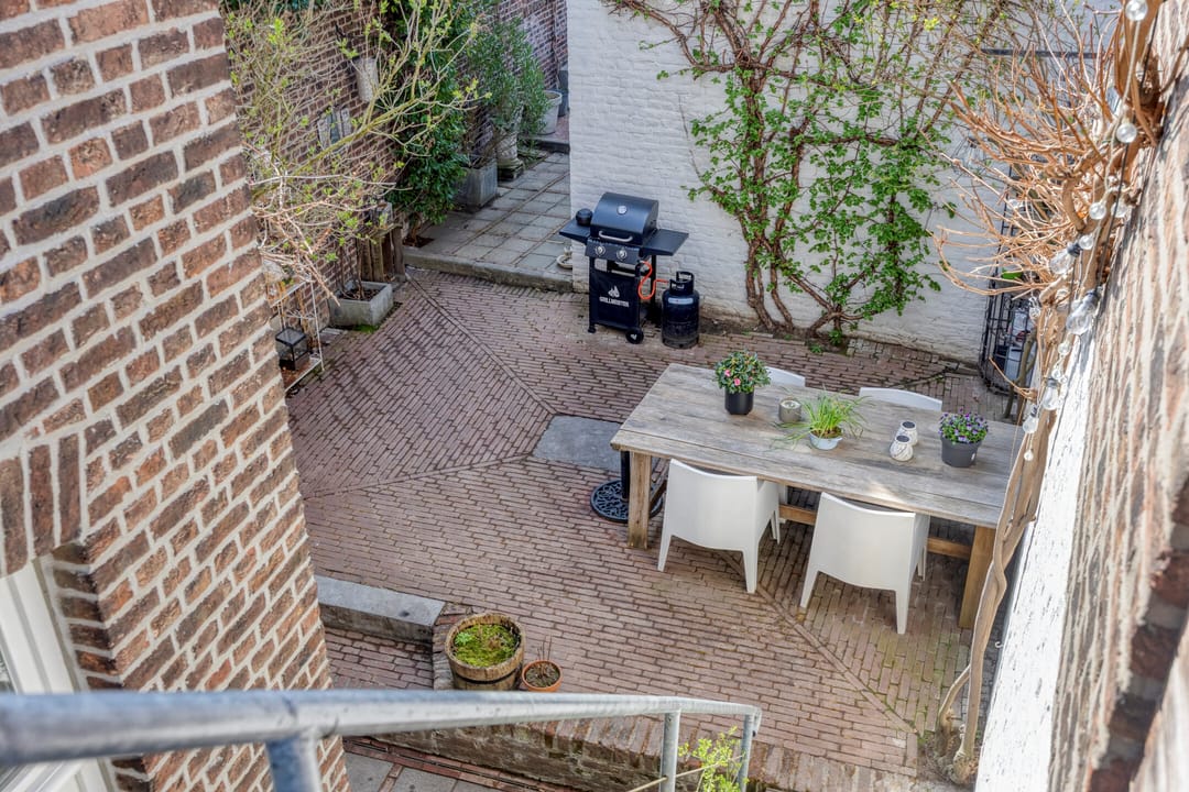 Characteristic 1892 Mansion with 253 m² Living Space in Eijsden — 72