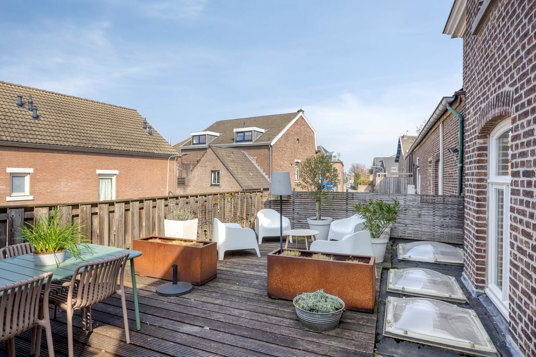 Characteristic 1892 Mansion with 253 m² Living Space in Eijsden — 75