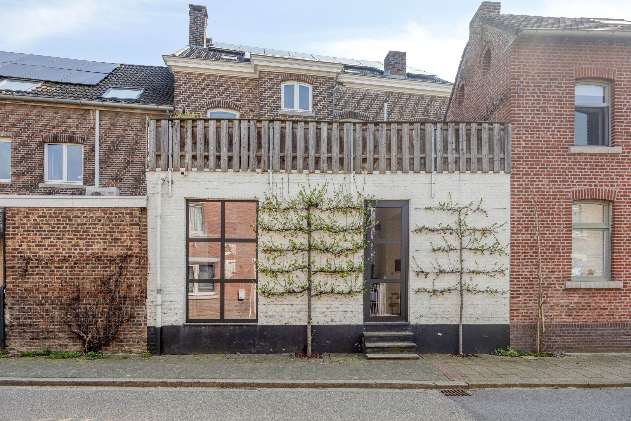 Characteristic 1892 Mansion with 253 m² Living Space in Eijsden — 77