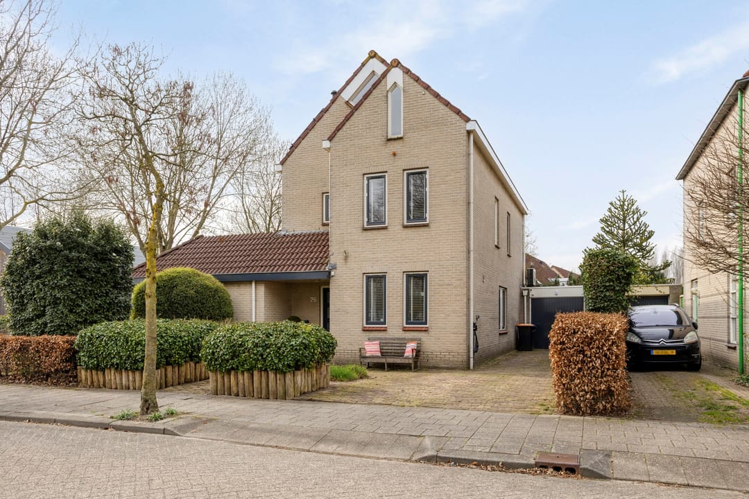 Foto 1 van Bosbes 26