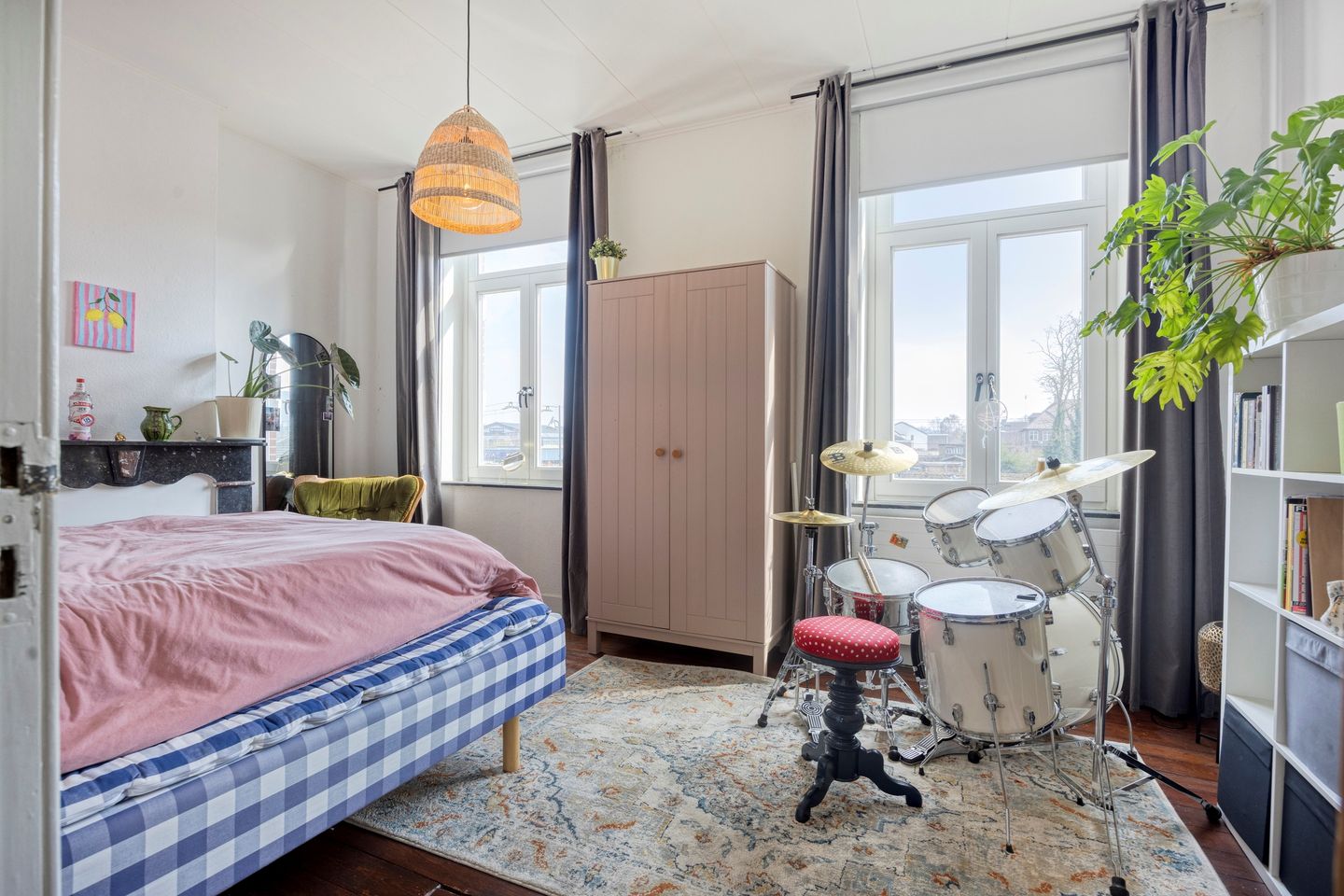 Characteristic 1892 Mansion with 253 m² Living Space in Eijsden — 54