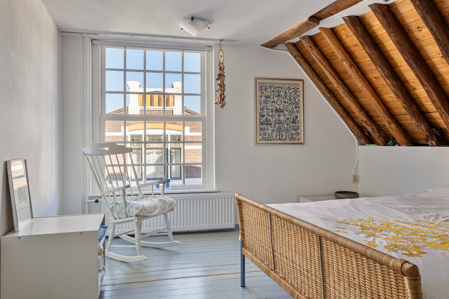 Monumental Townhouse with 6 Bedrooms in Historic Oudewater Center — 35