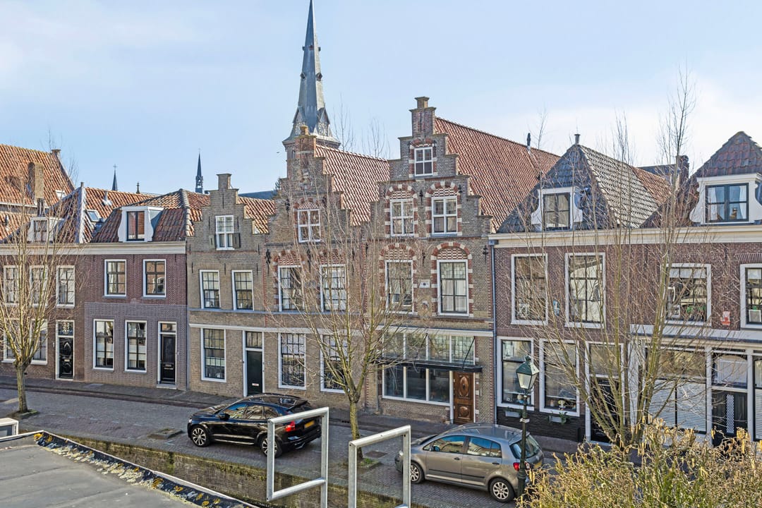 Monumental Townhouse with 6 Bedrooms in Historic Oudewater Center — 41