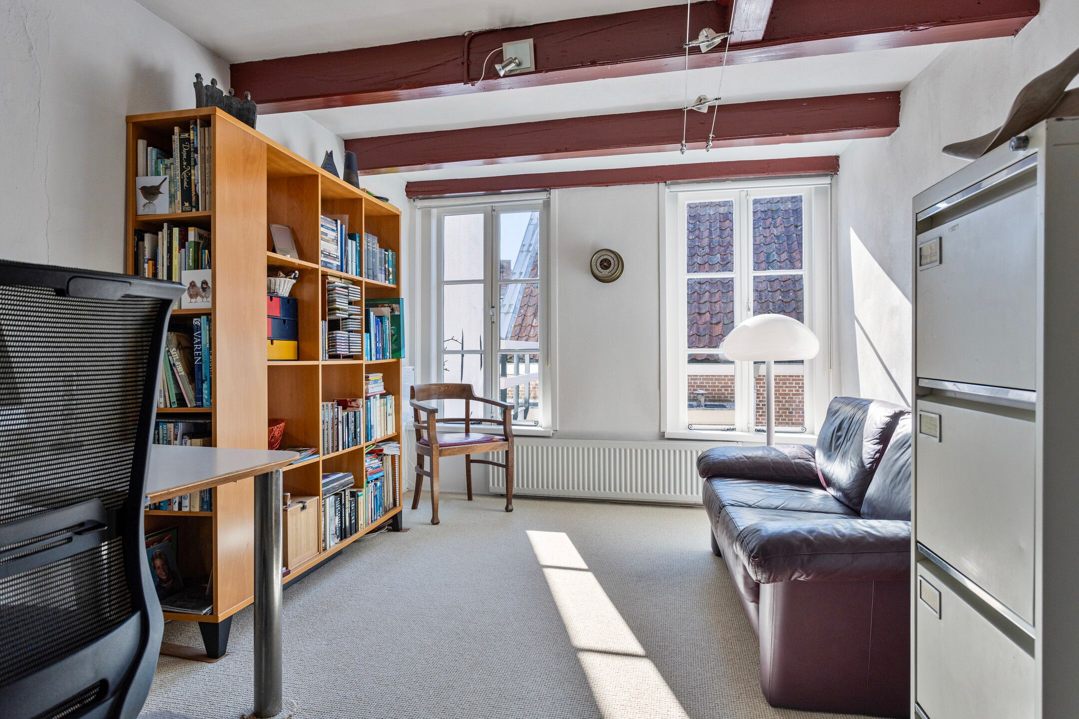 Monumental Townhouse with 6 Bedrooms in Historic Oudewater Center — 30