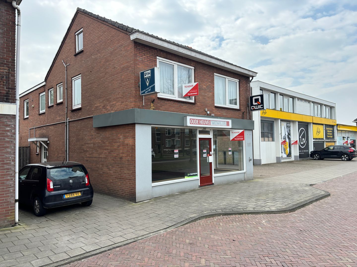 Bekijk foto 2 van Gronausestraat 1050