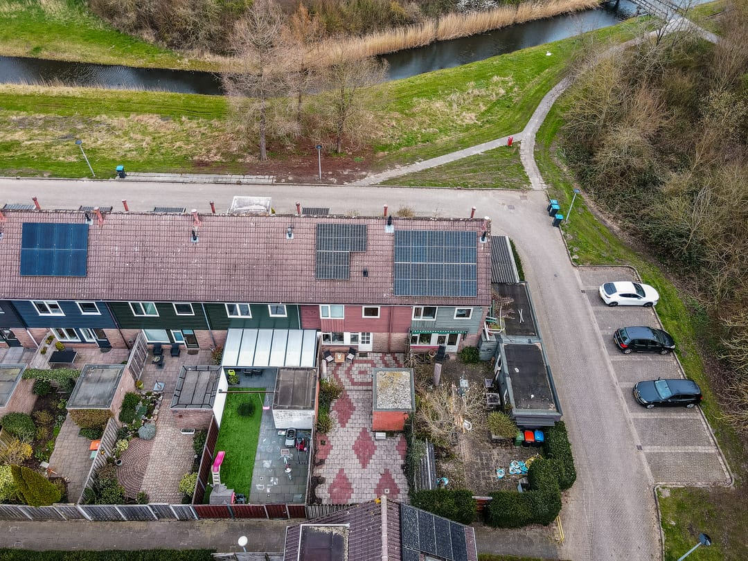 Well-maintained family home with four bedrooms and southwest-facing garden in green Boswijk — 30