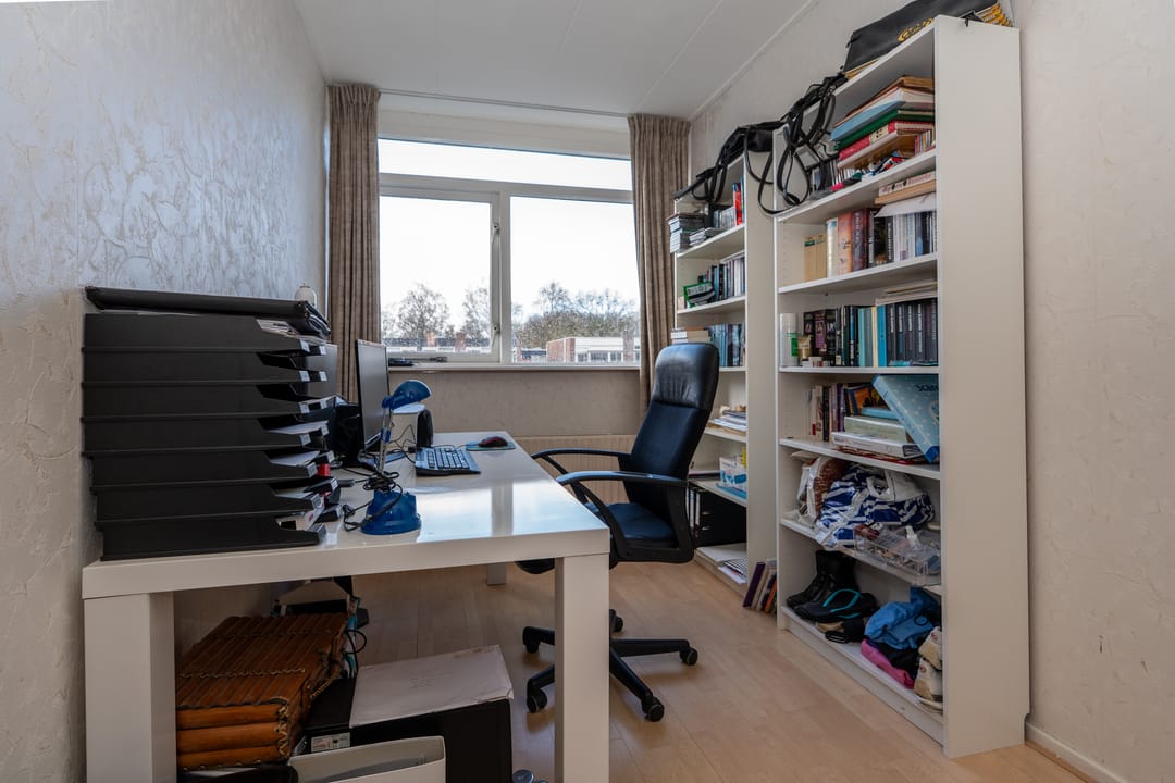 Comfortable semi-detached home with garage and south-facing garden in Veendam — 30
