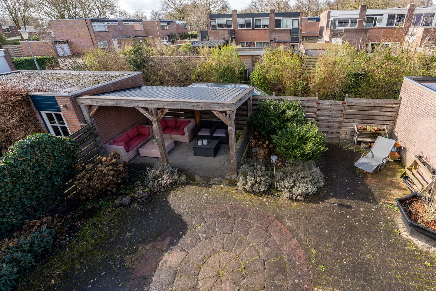 Comfortable semi-detached home with garage and south-facing garden in Veendam — 34