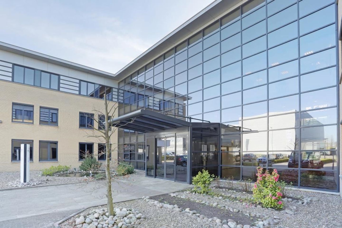 Bekijk foto 2 van Wolga 5