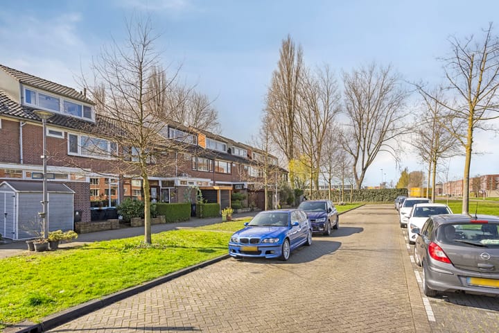 Photo 2 of Elimstraat 2