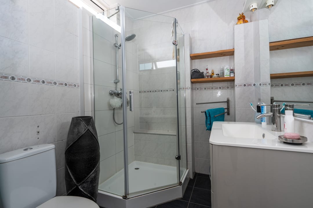 Comfortable semi-detached home with garage and south-facing garden in Veendam — 31