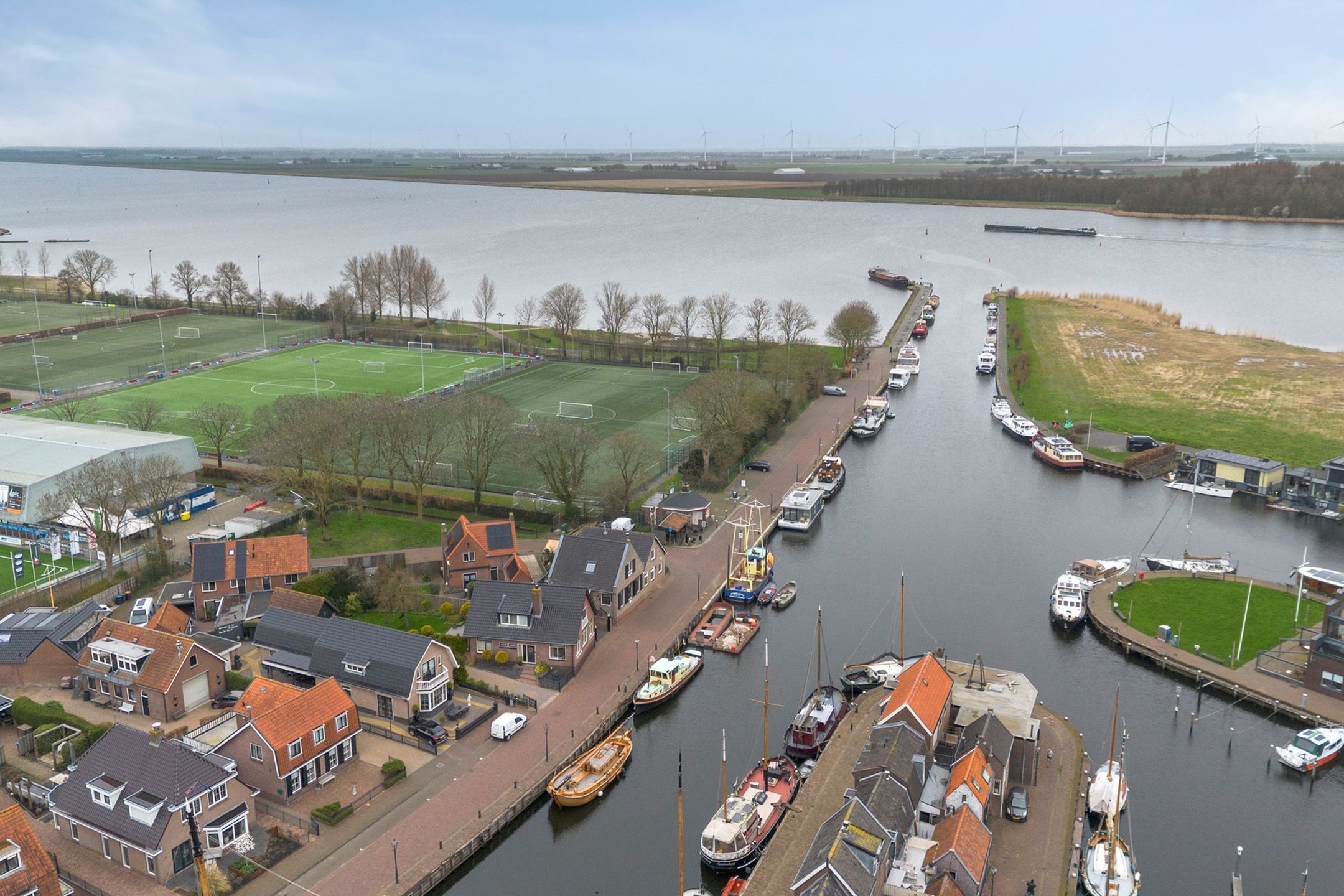 Foto 63 van Havenstraat 43