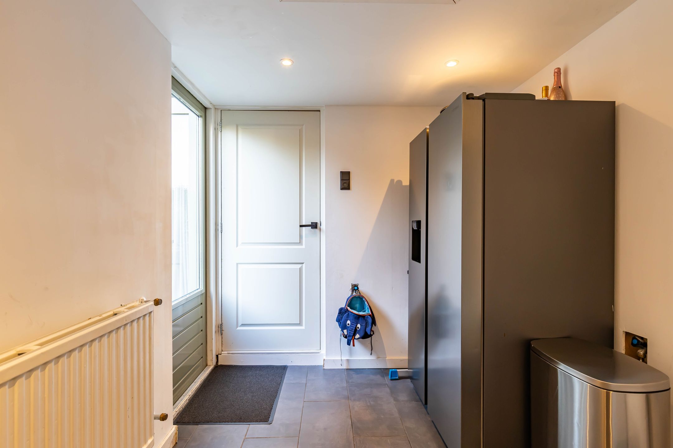 Spacious terraced house with west-facing garden and potential for extra bedrooms — 16