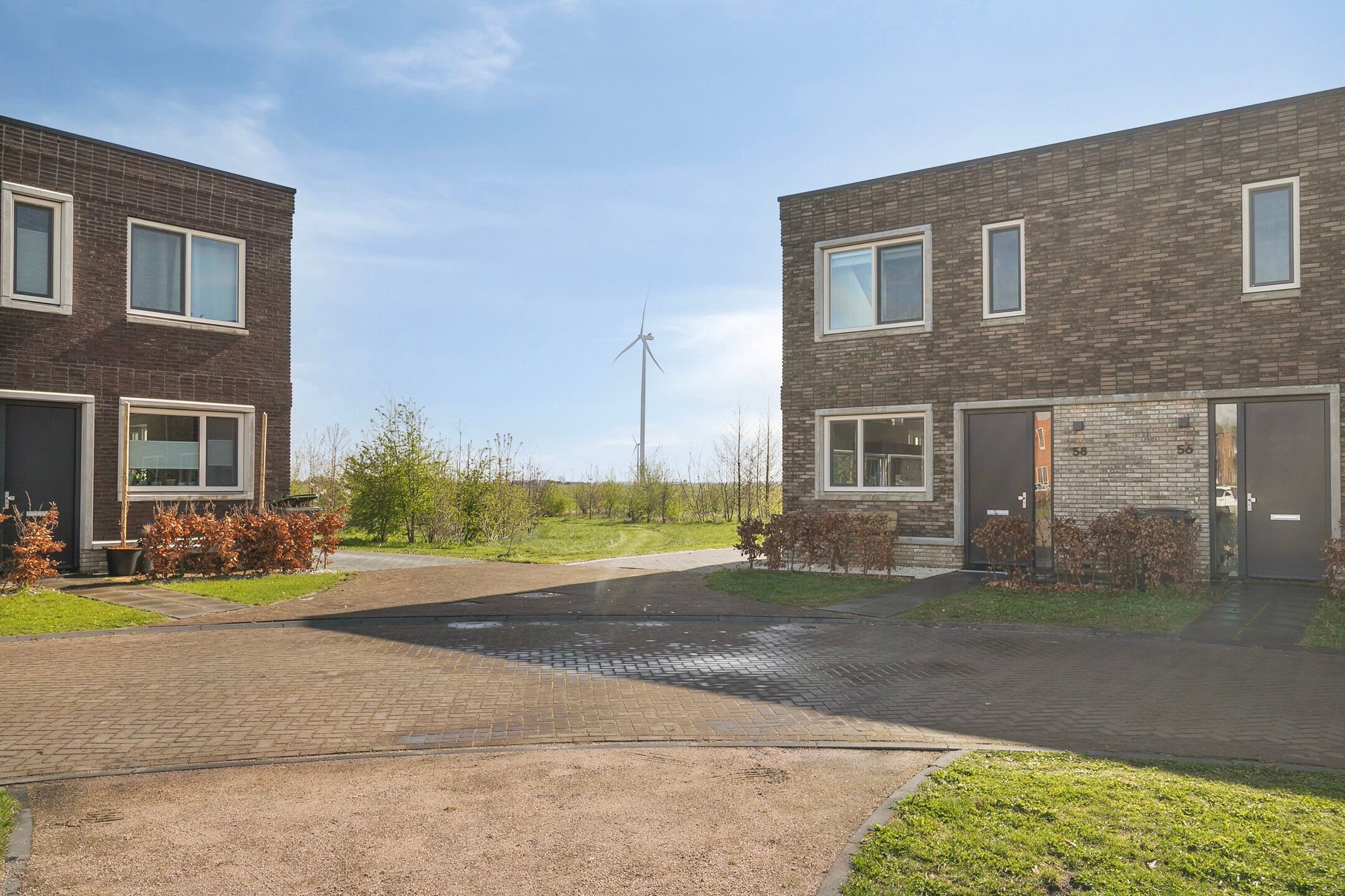 Foto 9 van Laura Bassihof 58