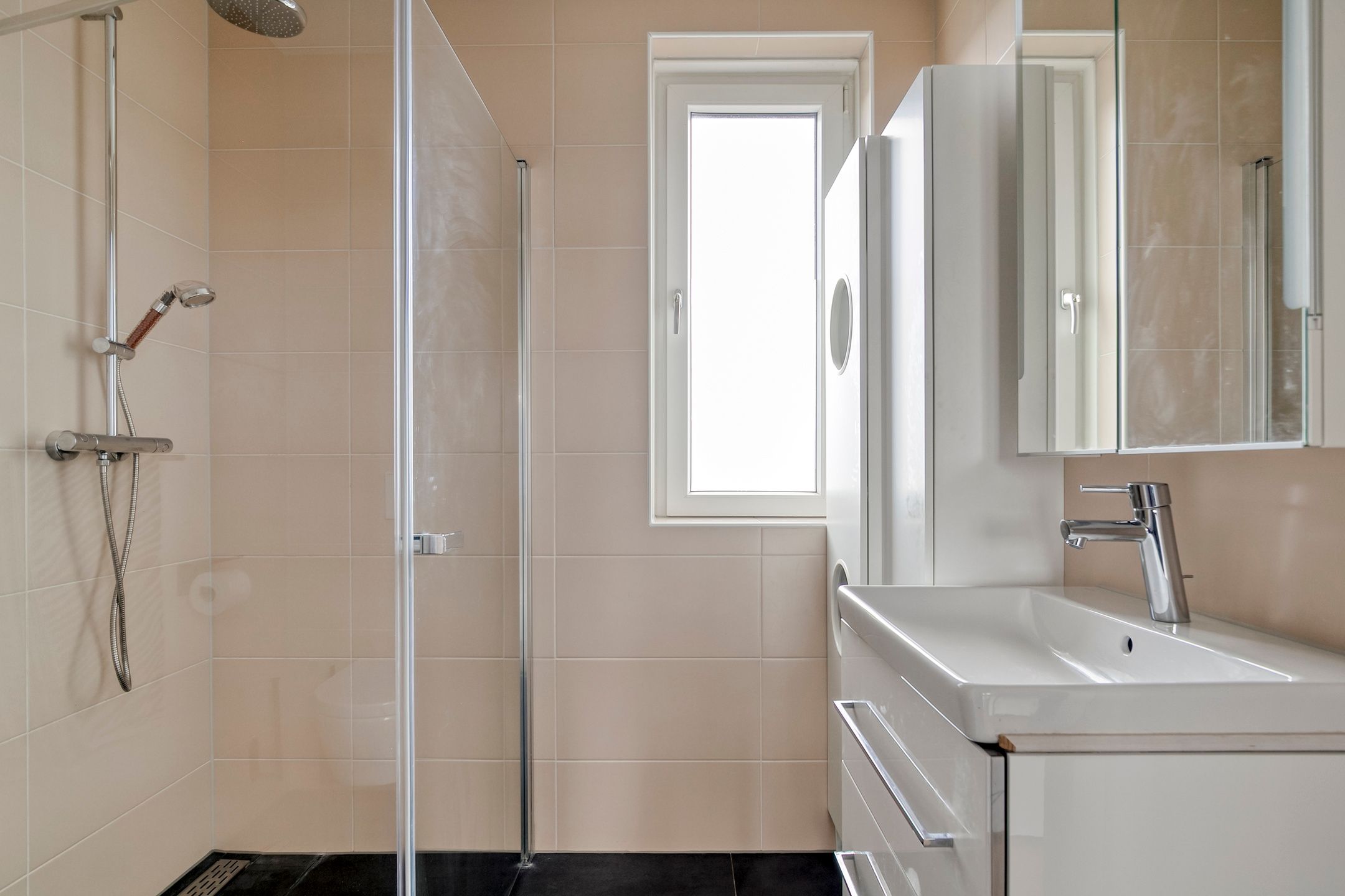 Foto 24 van Laura Bassihof 58