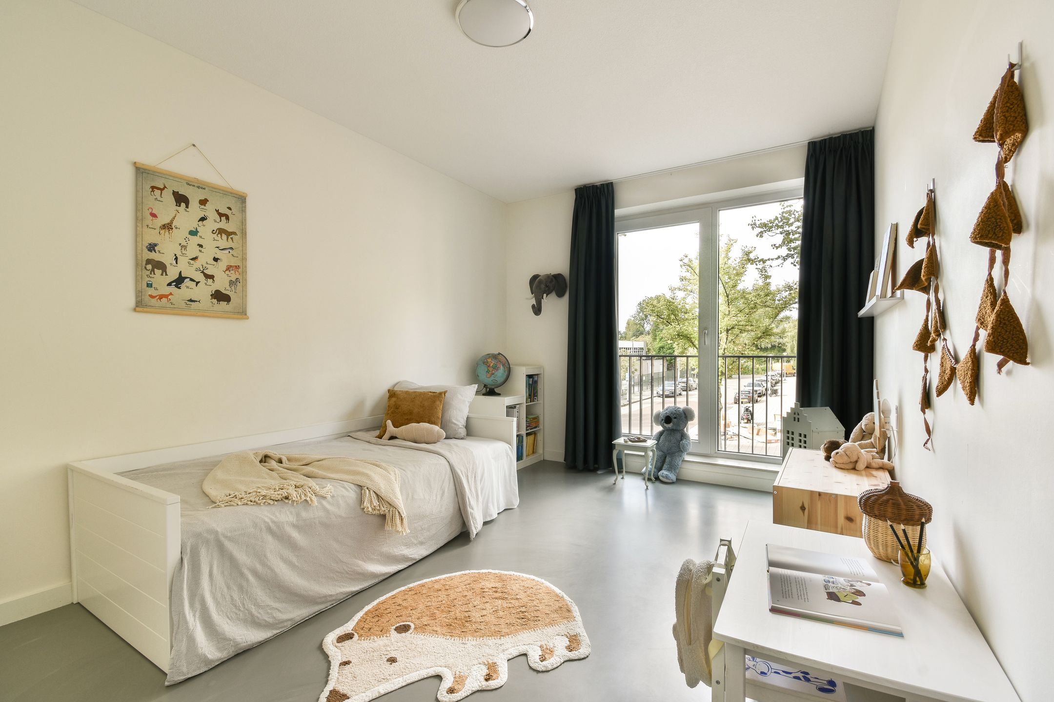 Photo 24 of Jan Tooropstraat 18