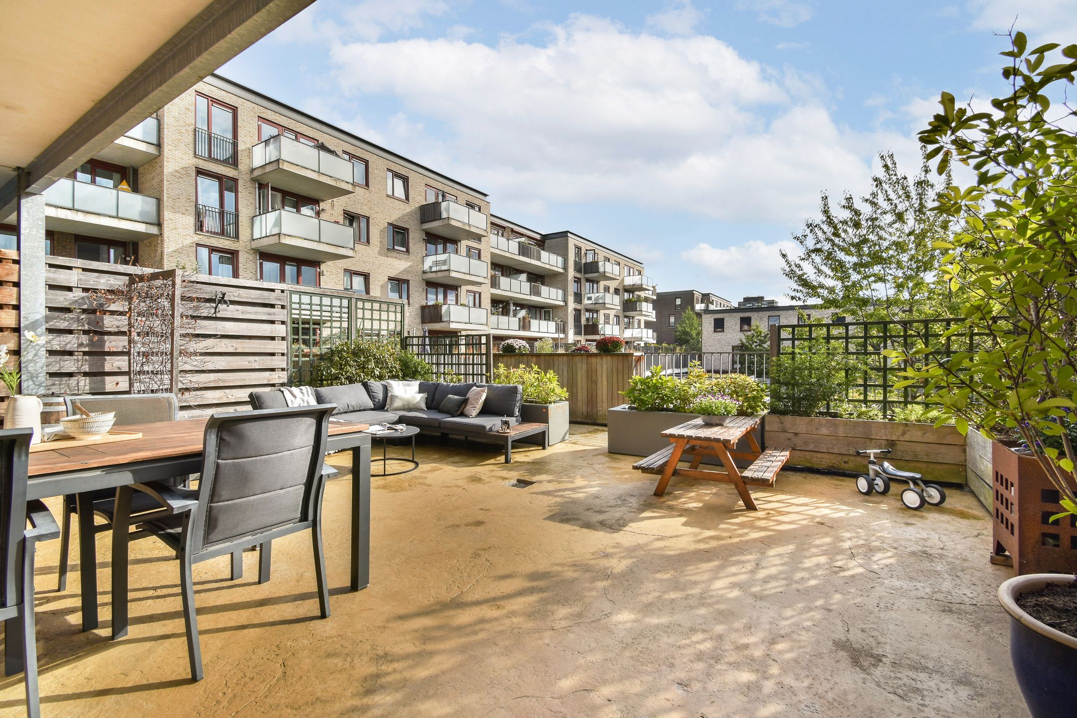 Photo 15 of Jan Tooropstraat 18